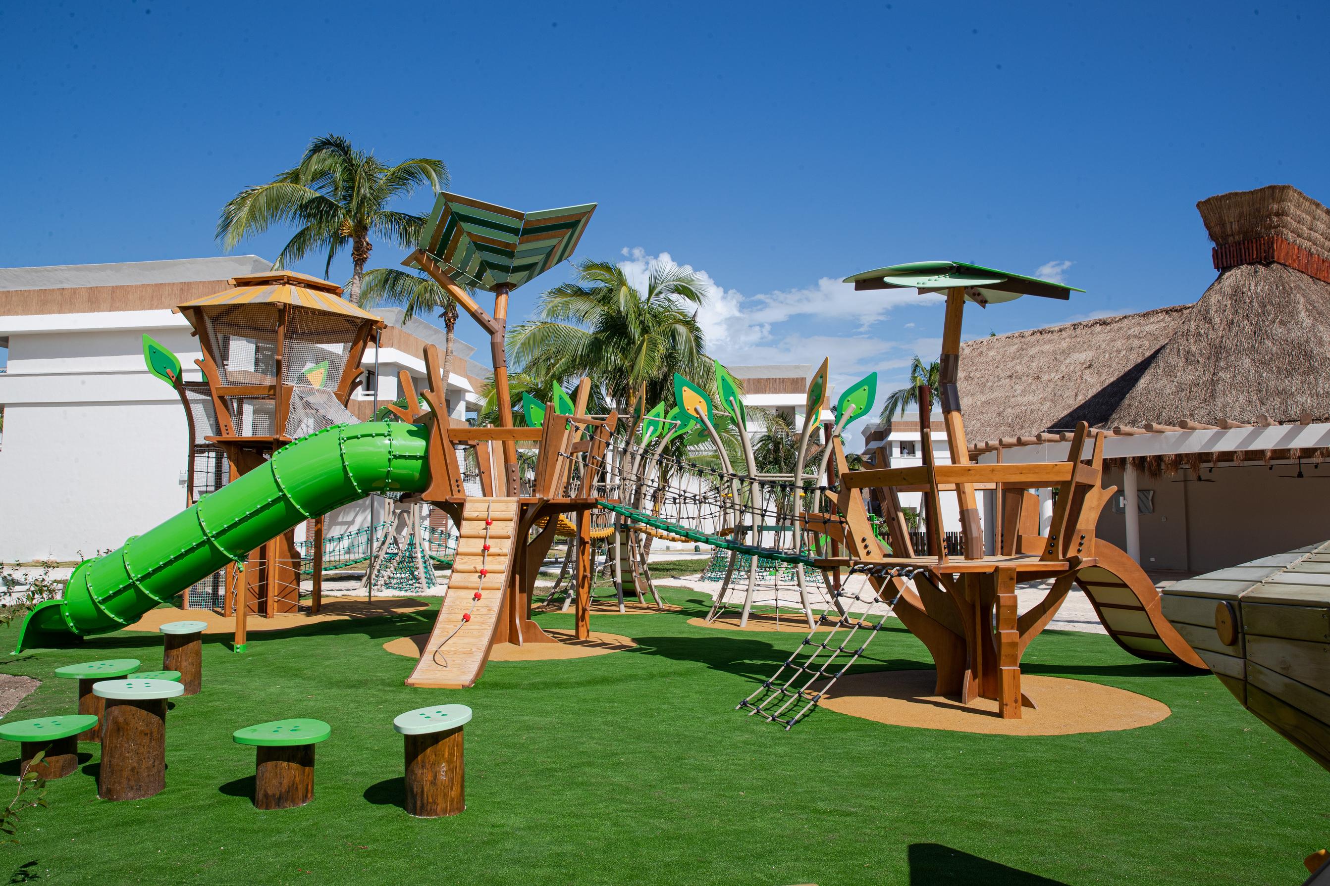 Bahia Principe Grand Tulum Hotel Riviera Maya Exterior photo Adventure Island