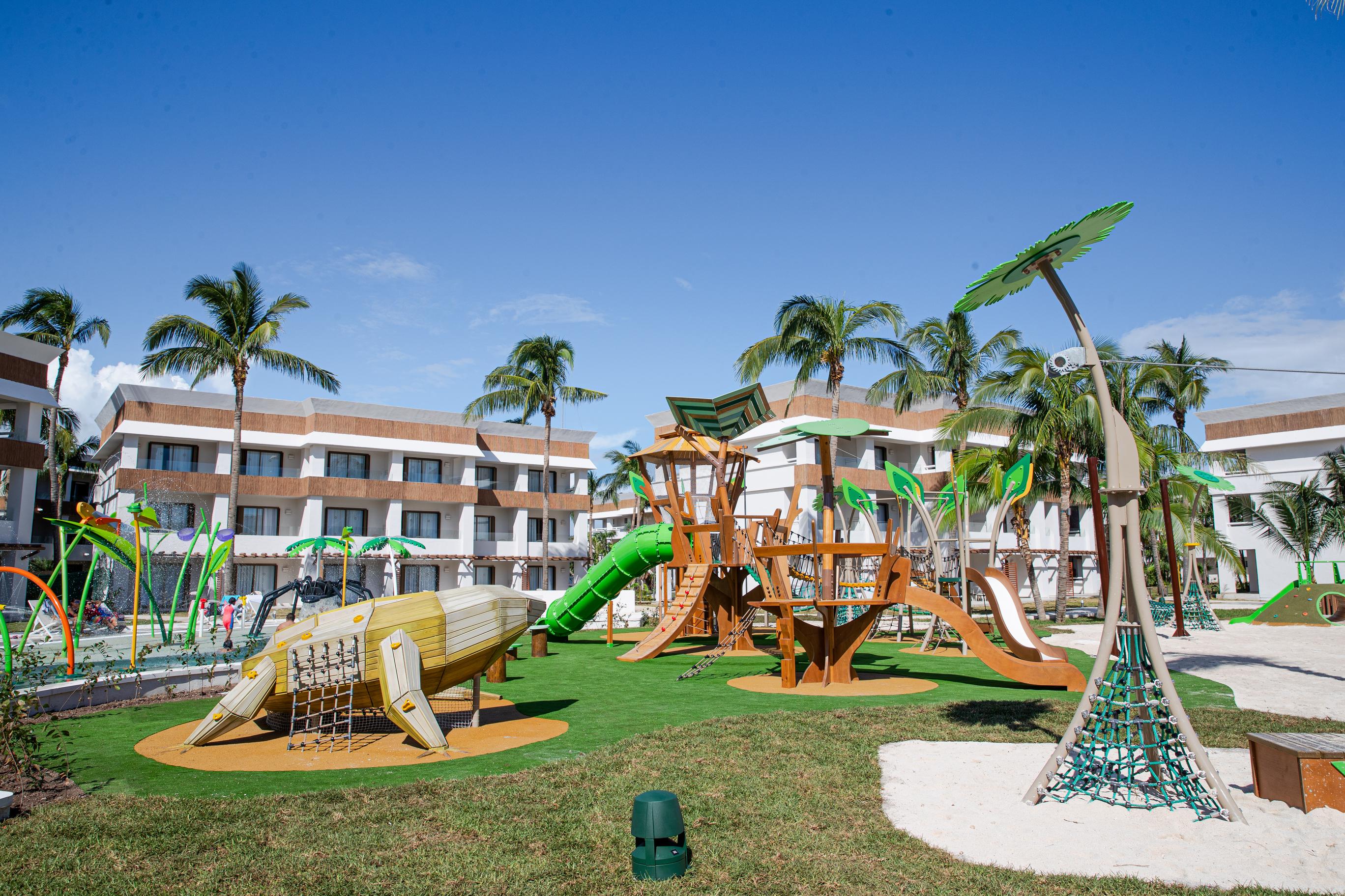 Bahia Principe Grand Tulum Hotel Riviera Maya Exterior photo Playground at the Atlantis Paradise Island