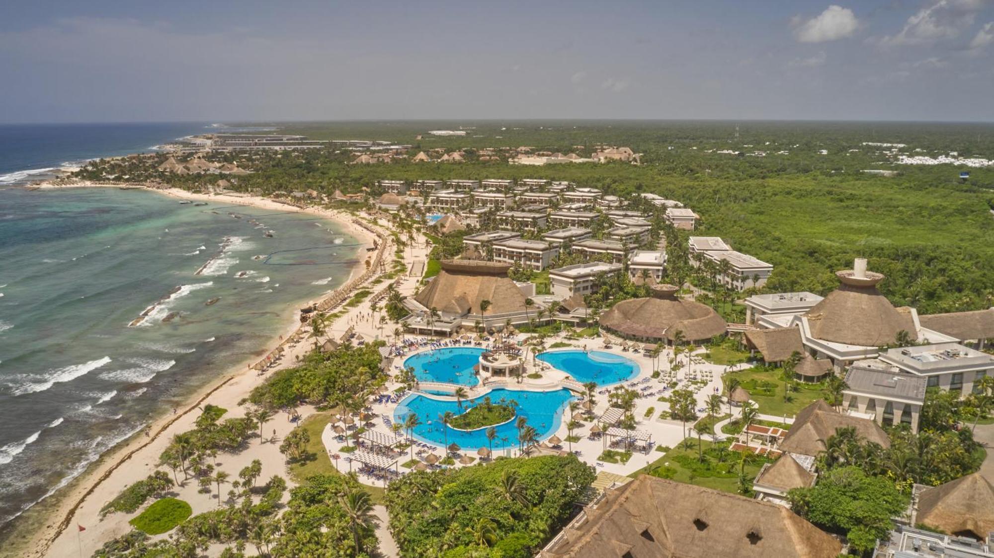 Bahia Principe Grand Tulum Hotel Riviera Maya Exterior photo Aerial view of the resort